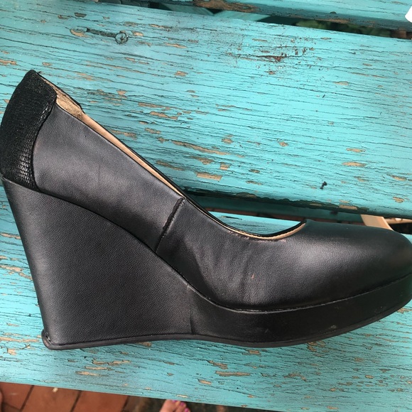 KENNETH COLE REACTION "TALL TAIL" WEDGE 5.5M NWOT - Picture 6 of 11